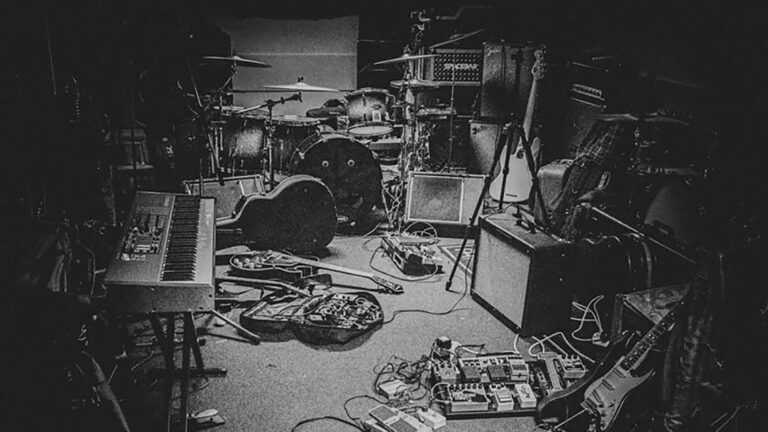 Radiohead and REM Tribute | Lost Child & Eponymous — muziek in Purmerend